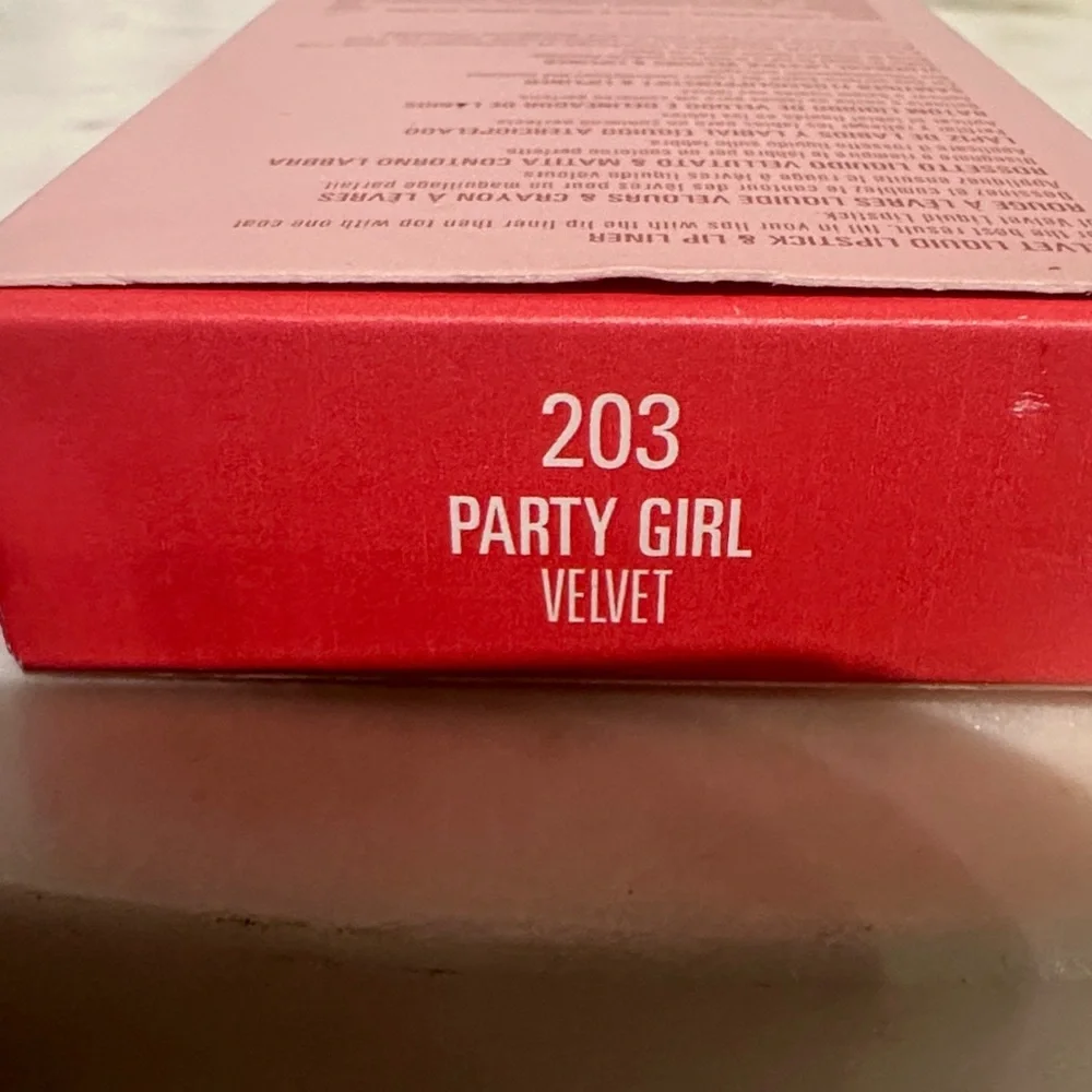 Kylie Party Girl Velvet Liquid Lipstick & Lip Liner - Pink